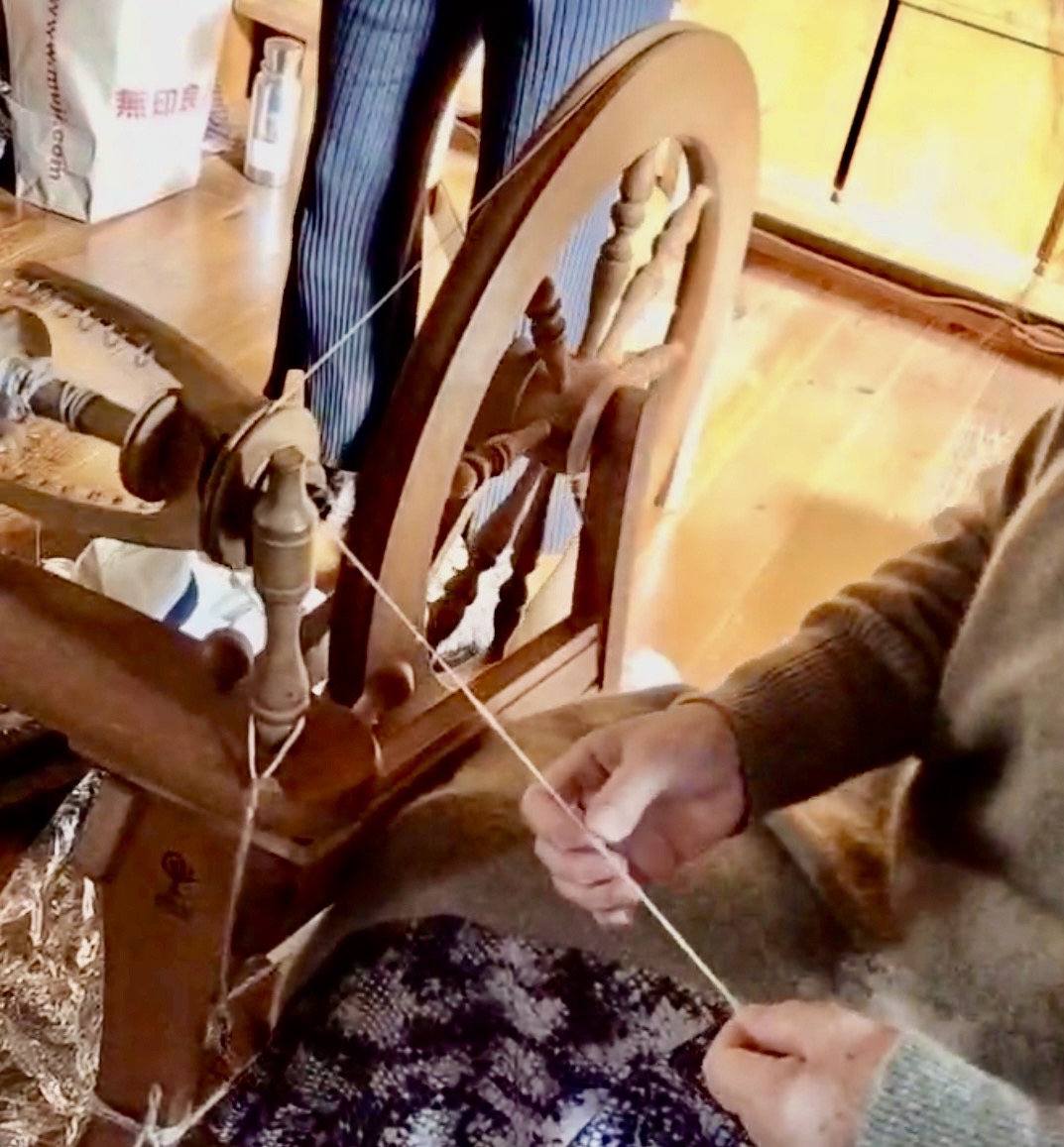 親の手仕事〜糸紡ぎ〜