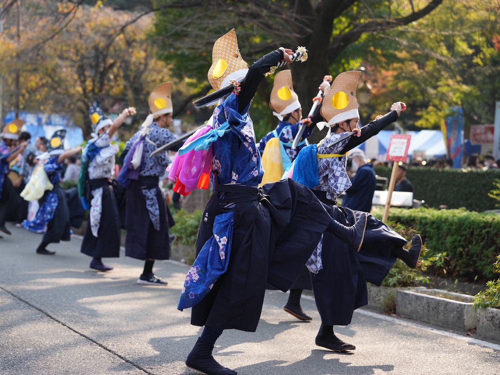 中野七頭舞　高校生　輪踊り　秋の国立市民祭り
