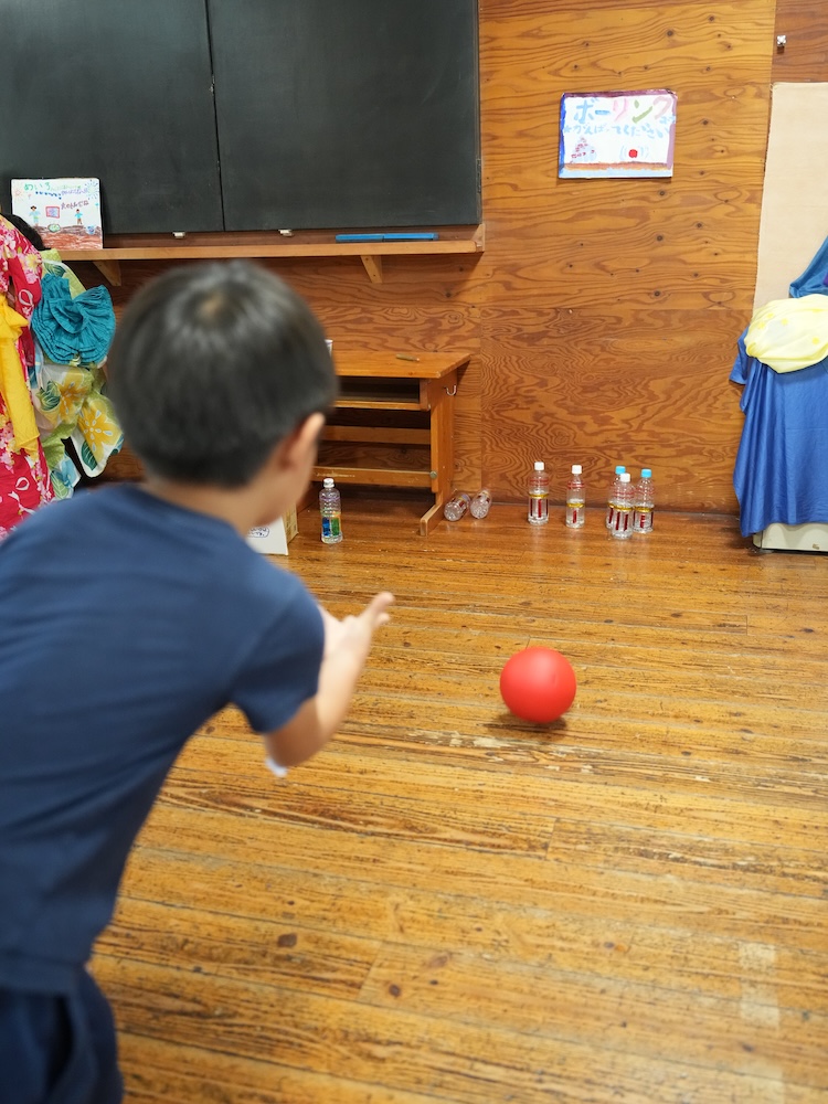 学童　夏祭り　ゲームコーナー　ボウリング