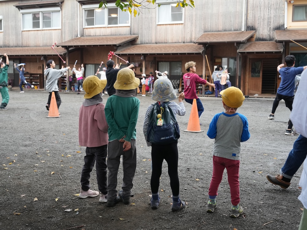 幼児さん　七頭舞見学２