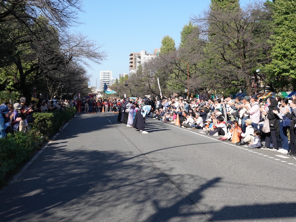 七頭舞　お囃子と全景　くにたち秋の市民まつり