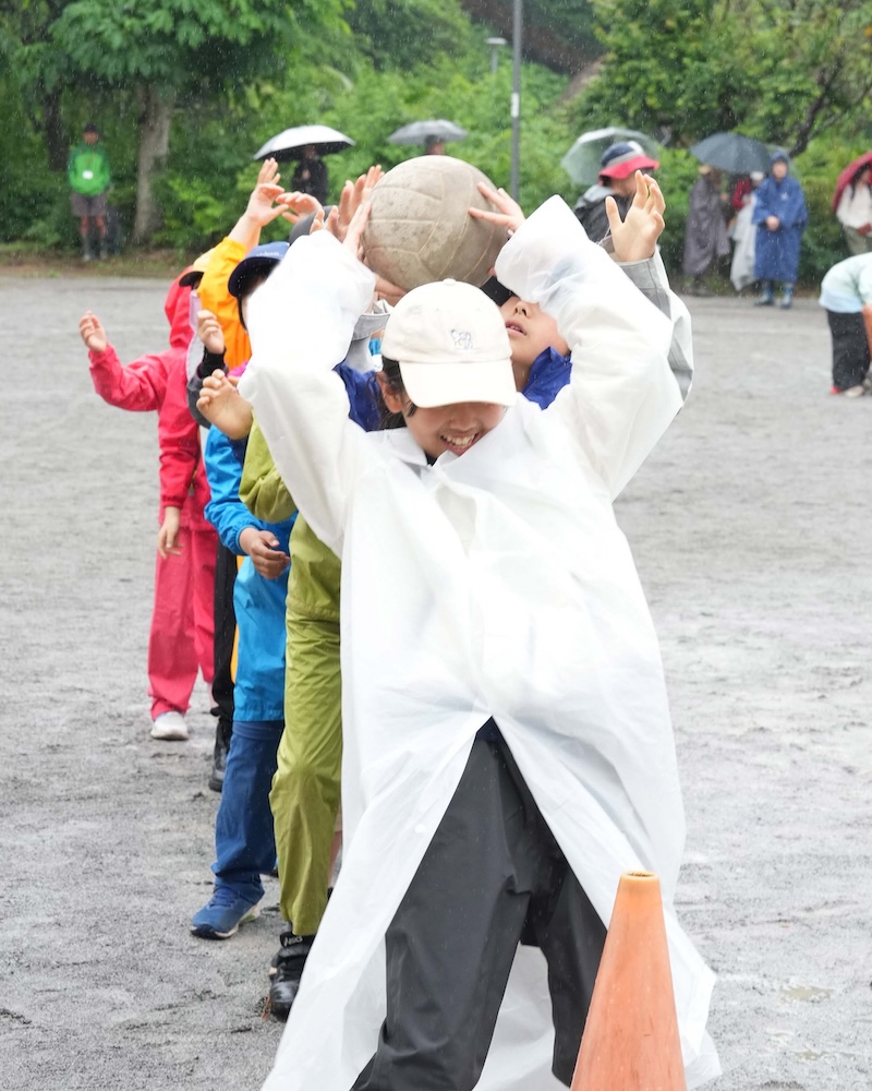 中級学年　ボール運び２