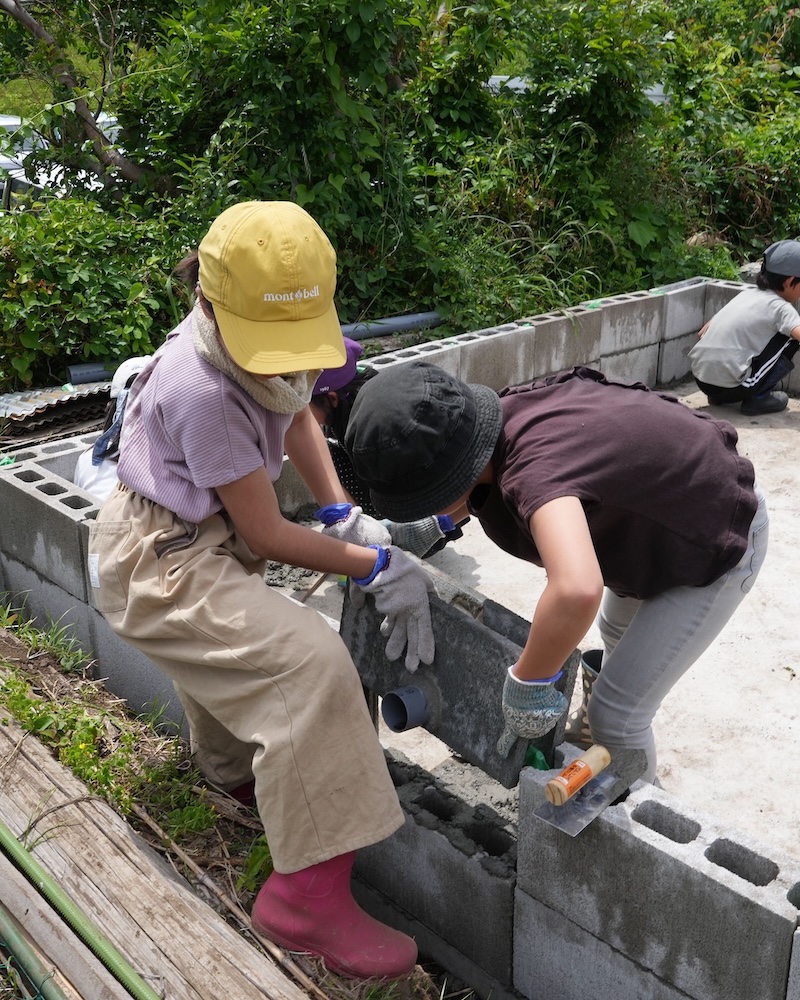 4年 田んぼ作り ブロック積み7
