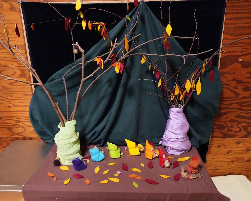 2 年　教室　11月　お祝い　テーブル