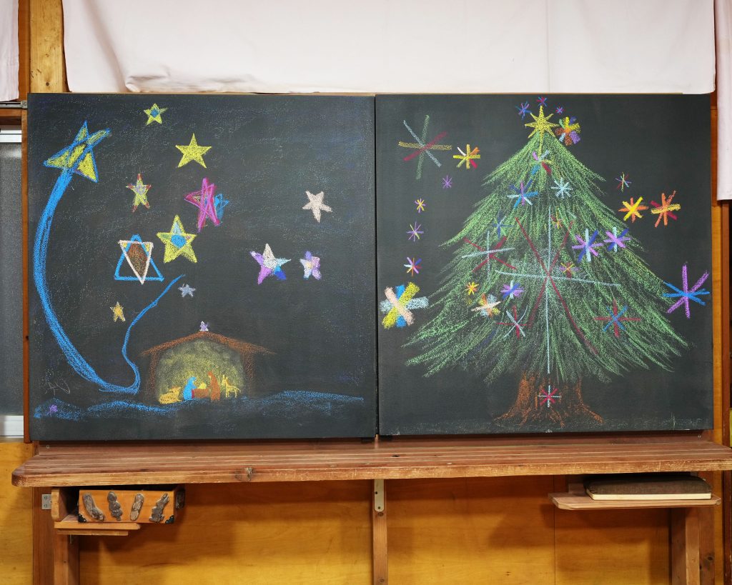 １年　黒板　クリスマス
