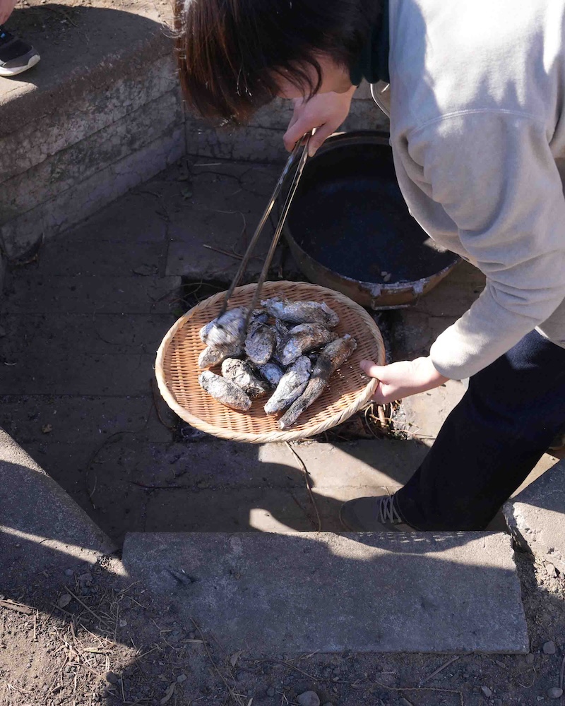 1年　焼き芋　焼き上がり