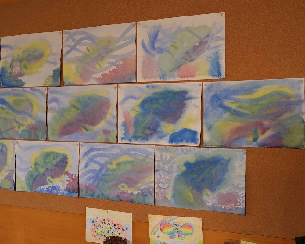 ４年　水彩　イカ１　動物学