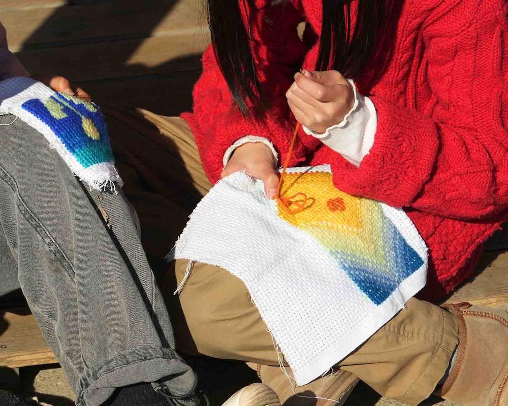 4年　手仕事　クロスステッチ１