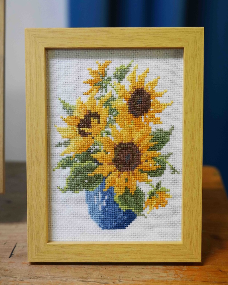 8年　プロジェクト　クロスステッチ　ひまわり　ゴッホ