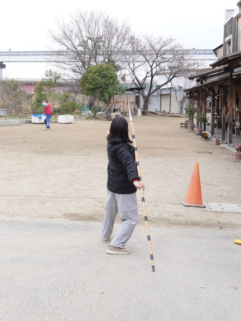5年　オリンピック　槍投げ　練習１